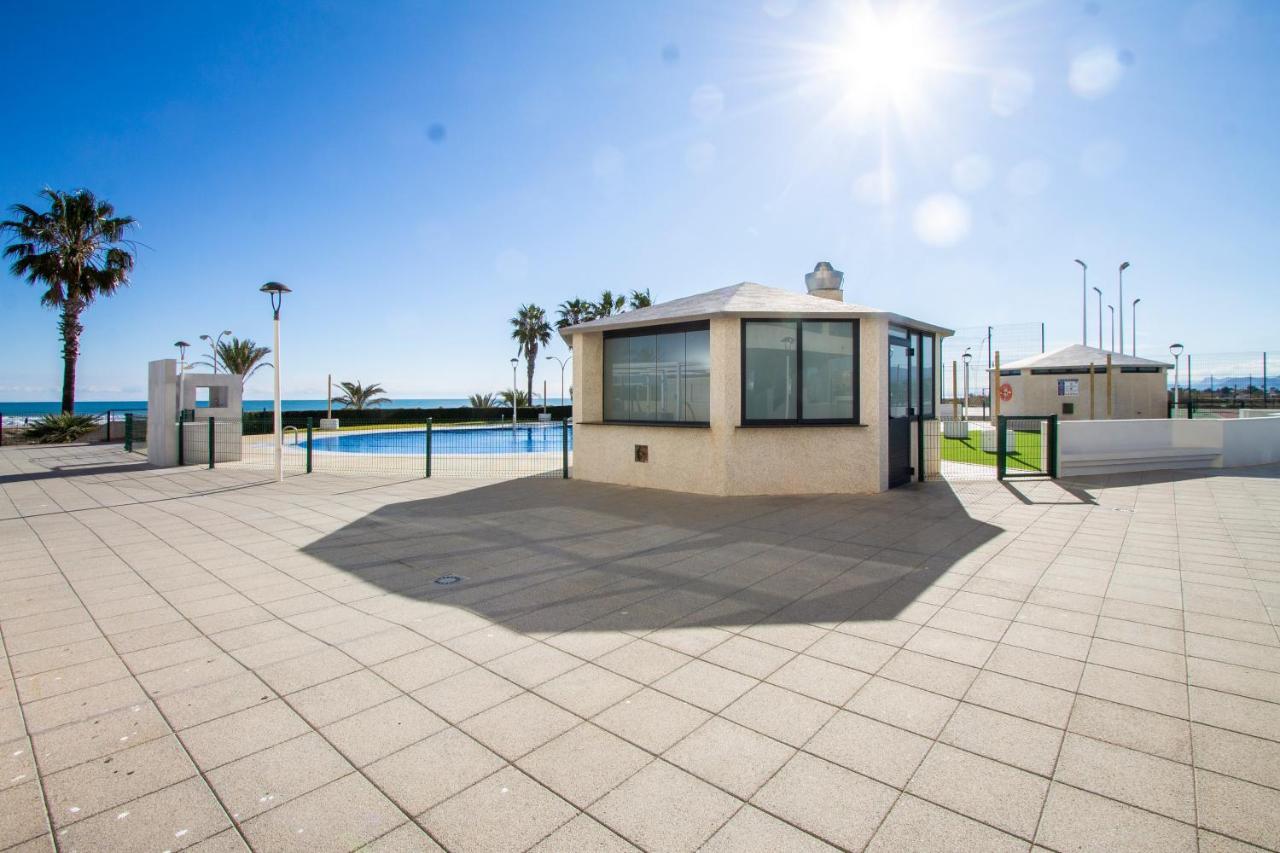 Espacio 8 - Primera Linea De Playa Кульєра Екстер'єр фото